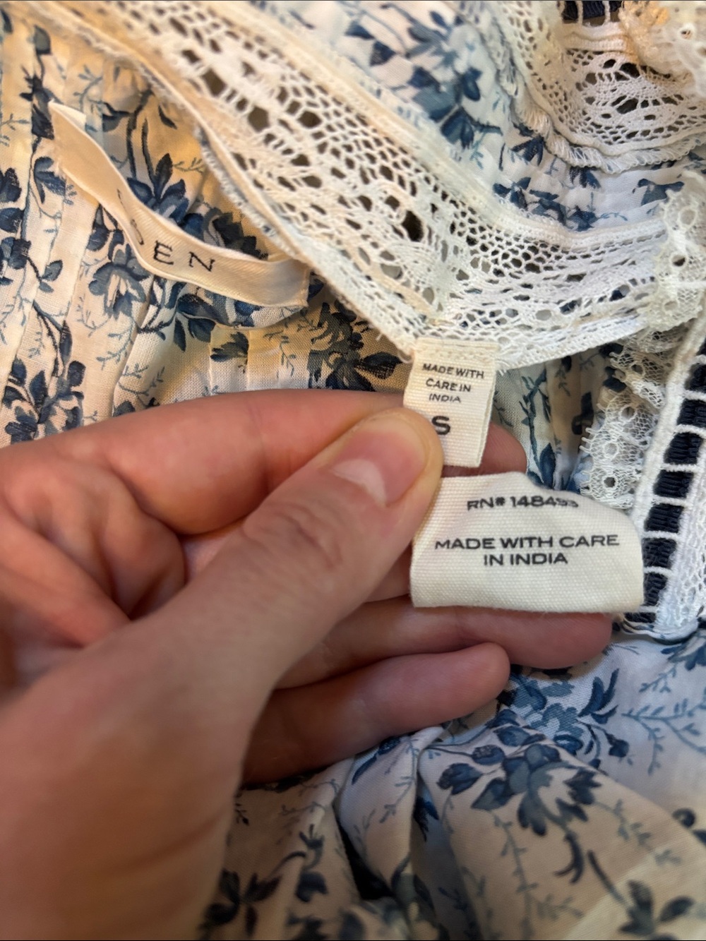 Doen Cadeau White Floral Cotton Dress with Blue Print - Picture 9 of 17